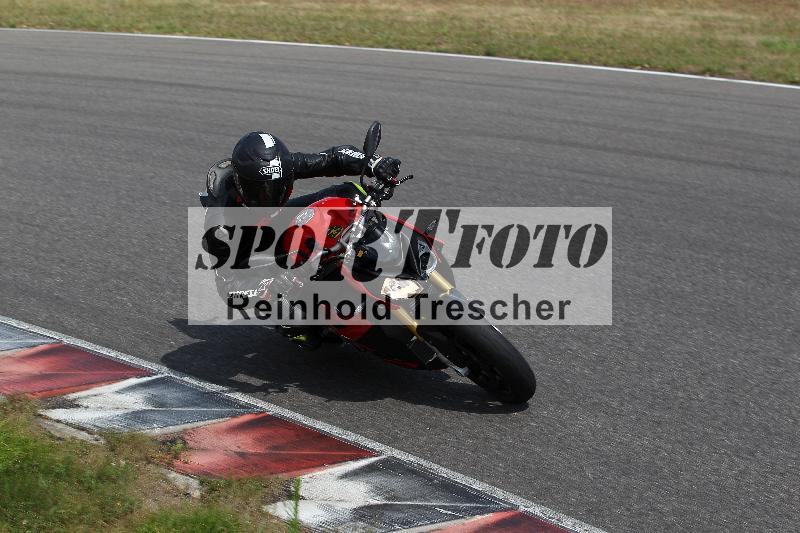 Archiv-2022/43 21.07.2022 Cornu Master School ADR/Gruppe rot-rouge/ohne